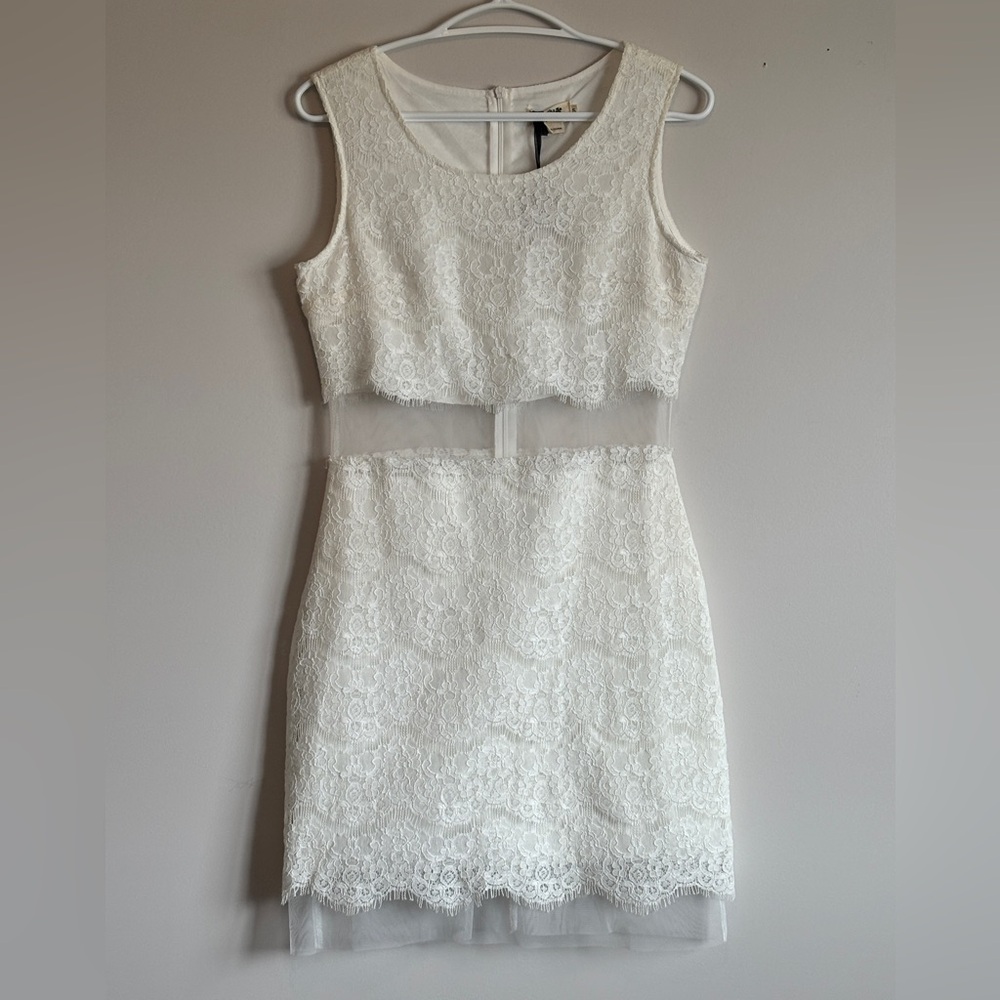 Molly Bracken Ivory Lace Mini Dress - New w/ tags